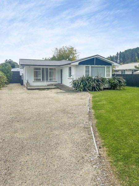 42 Ayton Street, Mangapapa, Gisborne - Carousel 1