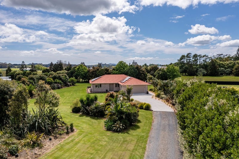 4 Pathways Drive, Kerikeri, Kerikeri - Carousel 1