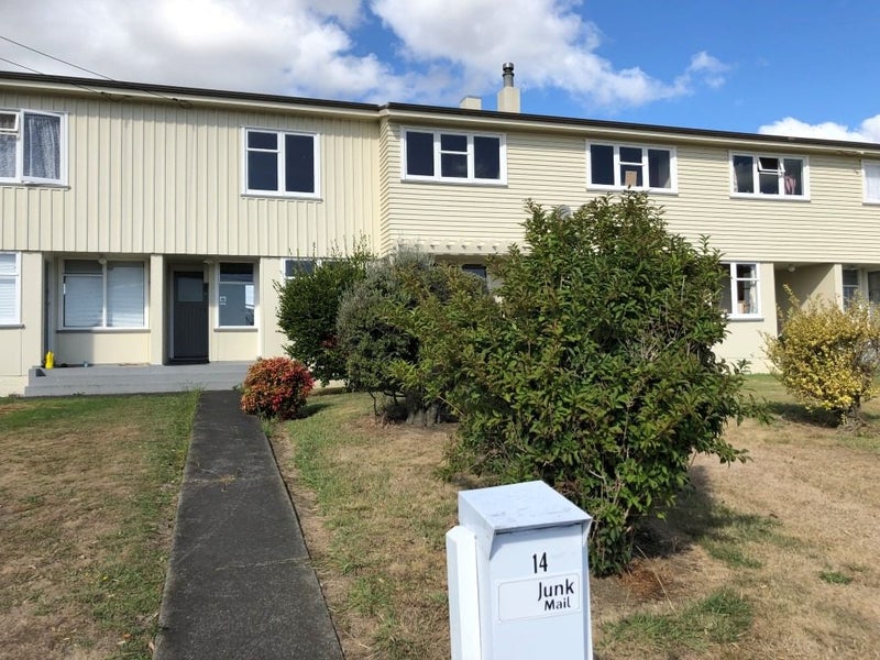 14 Devon Street, Tapanui - Carousel 1