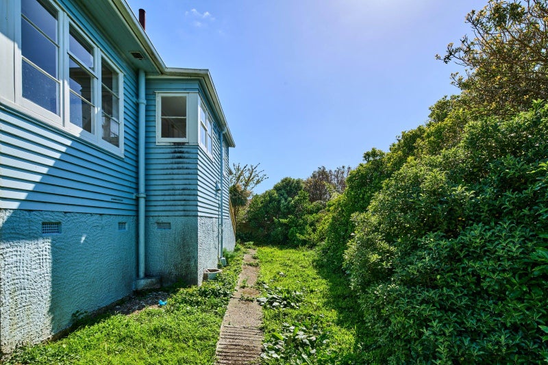 73 Homebush Road, Khandallah, Wellington - Carousel 15