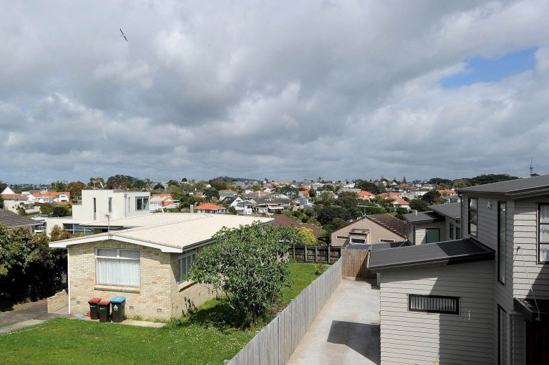 60C Kupe Street, Orakei, Auckland - Carousel 27