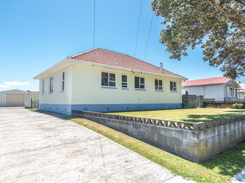 8 Harper Street, Gonville, Whanganui - Carousel 1