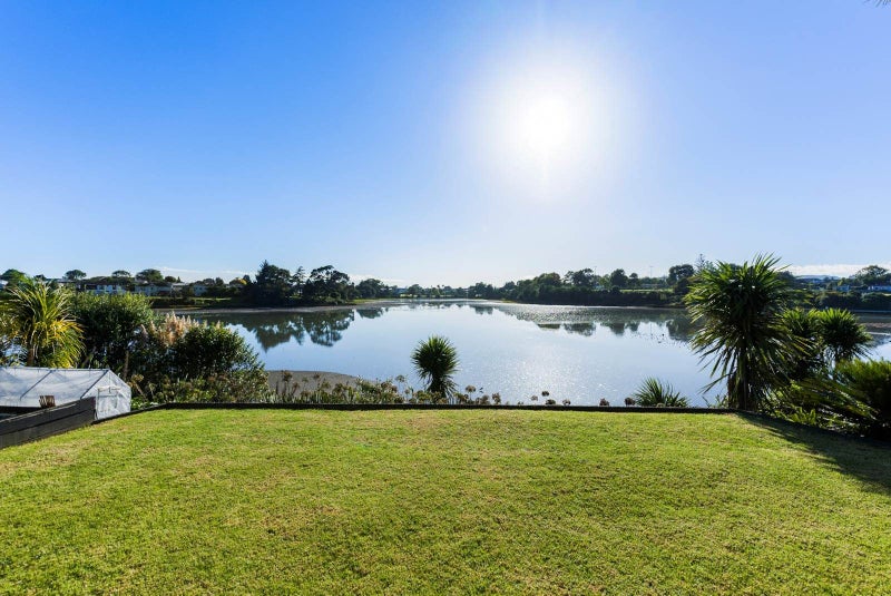 15 Freelance Terrace, Pahurehure, Papakura - Carousel 2