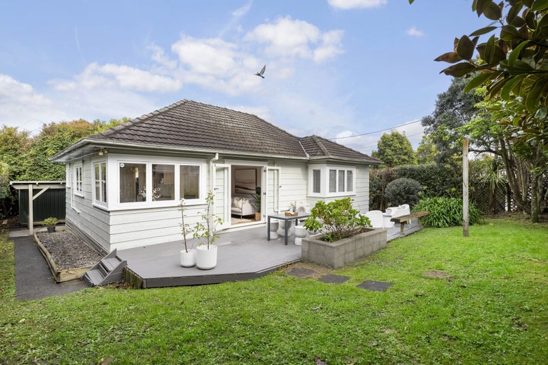 1/12 Craigbank Avenue, New Lynn, Auckland - Carousel 1