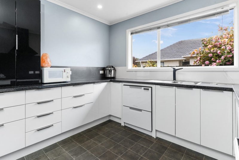 7 Manurere Street, Hei Hei, Christchurch - Carousel 2