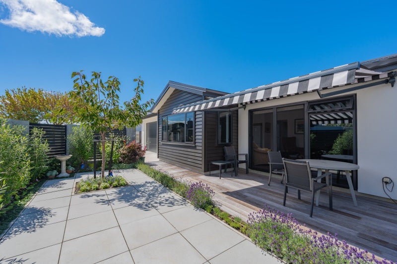 8A Avenue Road, Greenmeadows, Napier - Carousel 1