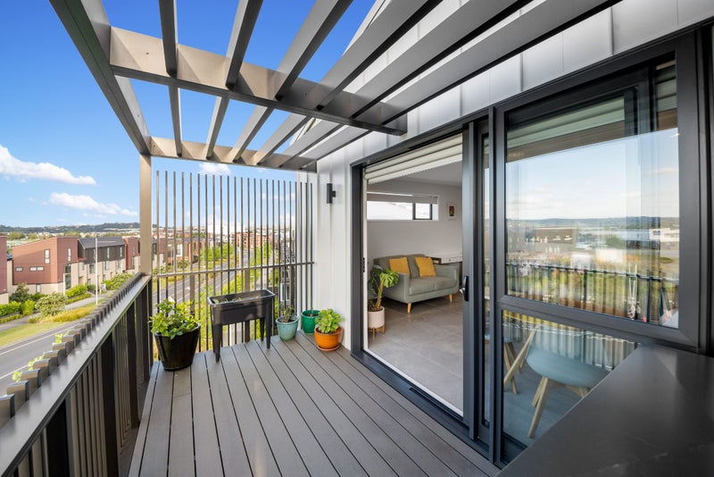 5/2 Te Rito Road, Hobsonville, Auckland - Carousel 1