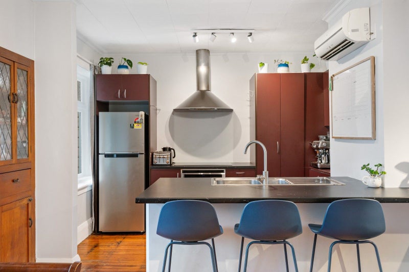 53 Lawrence Street, Mornington, Dunedin - Carousel 2