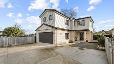 23 Mckenzie Road, Mangere Bridge, Auckland - Carousel 1