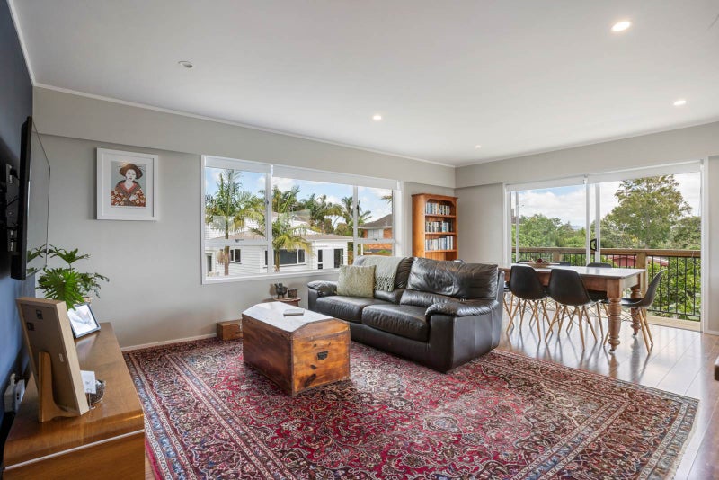 12 Waianiwa Place, Blockhouse Bay, Auckland - Carousel 2