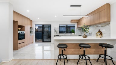 4/7 Glen Road, Ranui, Auckland - Carousel 1