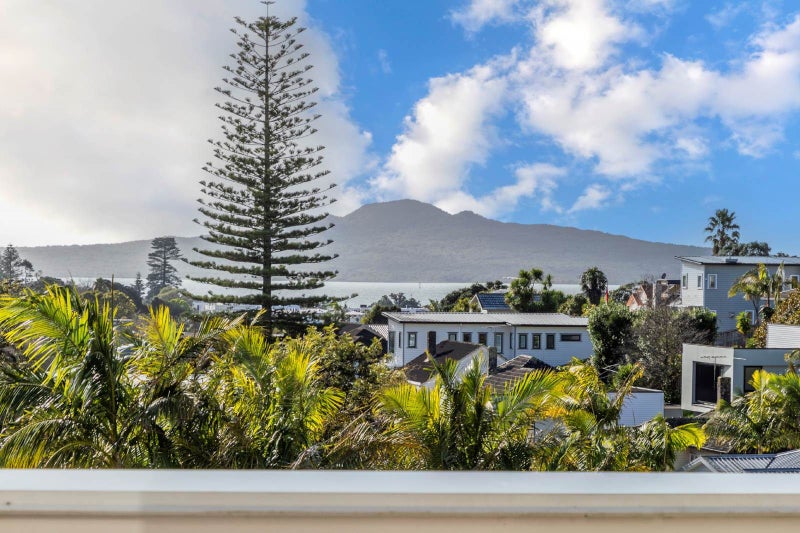 1/38 Rukutai Street, Orakei, Auckland - Carousel 1