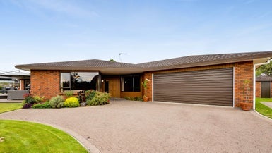 3B Larsen Place, Merrilands, New Plymouth - Carousel 1