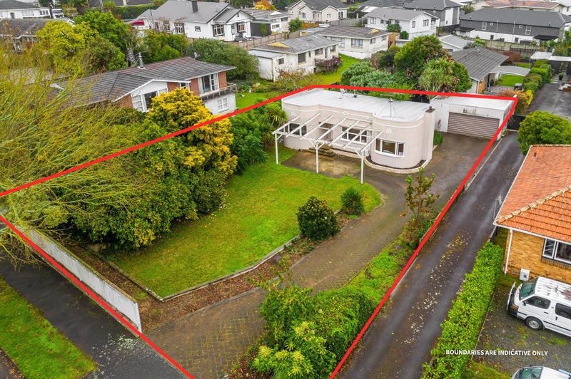 24 Maeroa Road, Beerescourt, Hamilton - Carousel 1