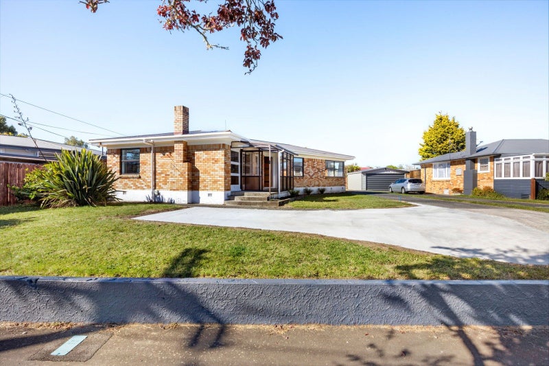 98 Bruce Avenue, Glenview, Hamilton - Carousel 18