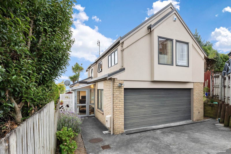 23A Lewisham Street, Highland Park, Auckland - Carousel 1