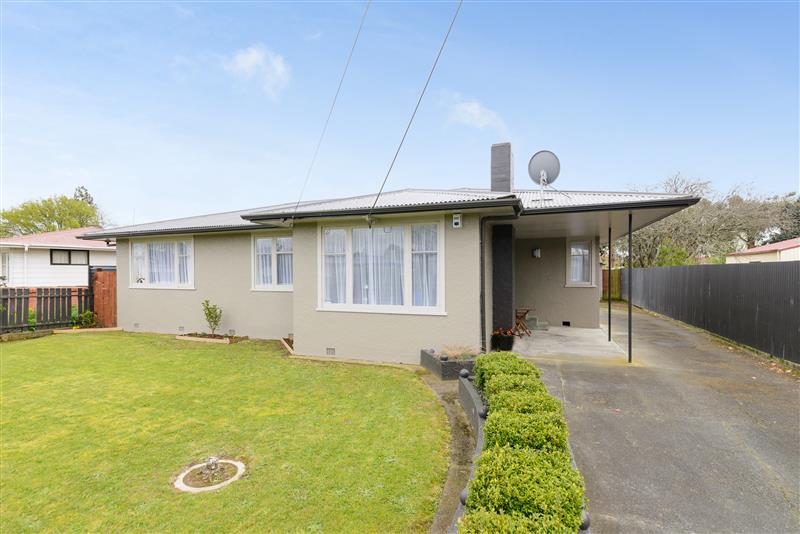15 Benmore Avenue, Cloverlea, Palmerston North - Carousel 1