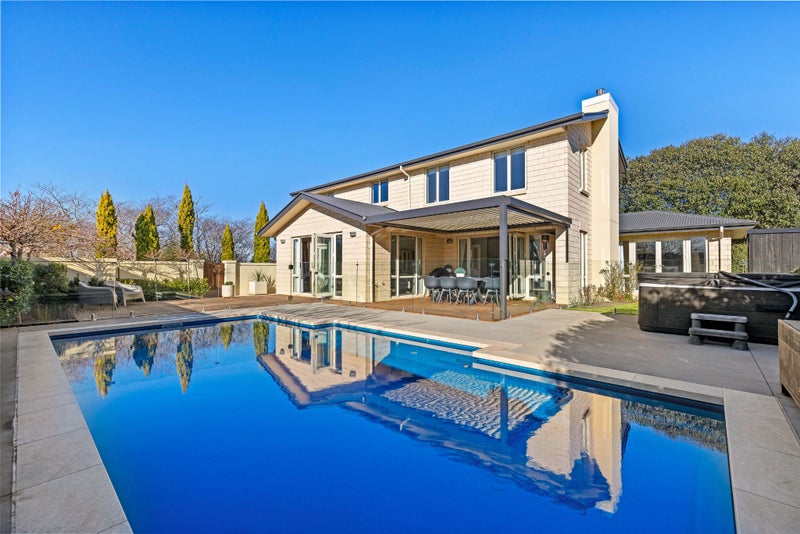 6 Benmore Gardens, Harewood, Christchurch - Carousel 23