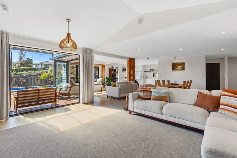 49 Oceana Drive, Welcome Bay, Tauranga - Carousel 2