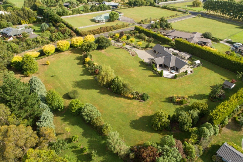 7 Dobsons Lane, Kelvin Grove, Palmerston North - Carousel 30