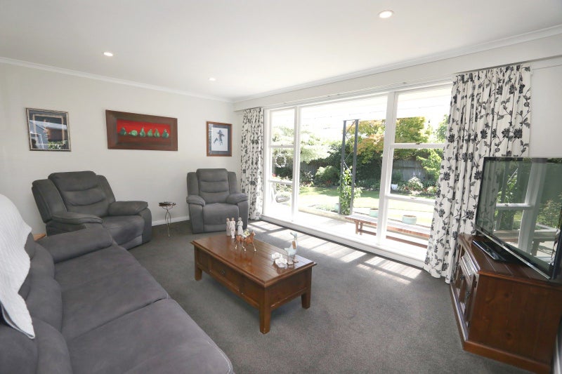 14 Miller Avenue, Allenton, Ashburton - Carousel 2