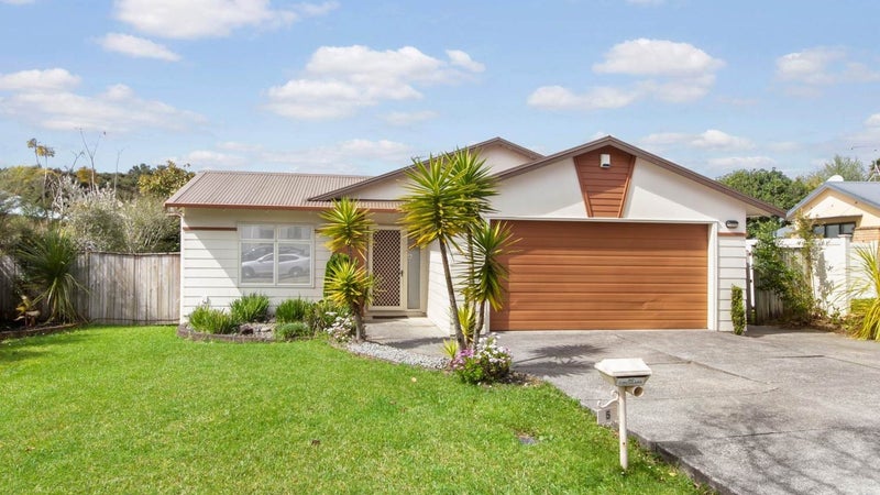 5 Cinnabar Place, Westgate, Auckland - Carousel 1