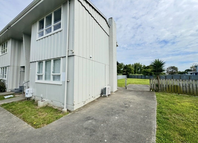 12 Opie Place, Highbury, Palmerston North - Carousel 2