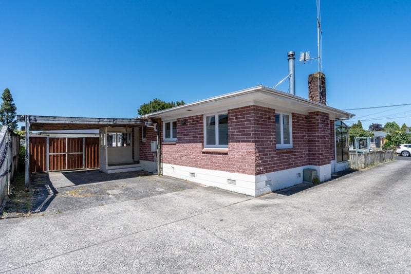 20 Fenwick Crescent, Hillcrest, Hamilton - Carousel 2