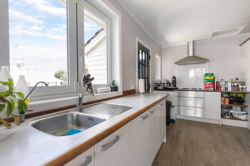 21 Raukawa Crescent, Wairakei, Taupo - Carousel 1