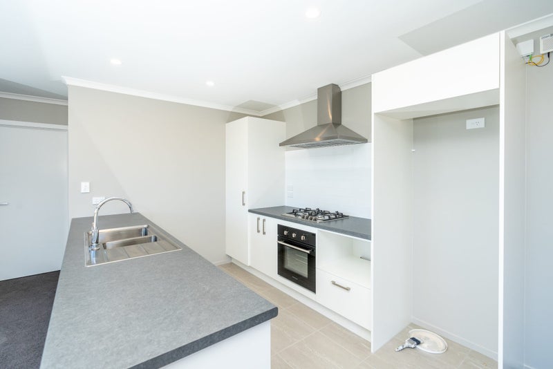 1/223 Baverstock Road, Grandview Heights, Hamilton - Carousel 2