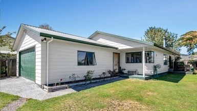 14 Bronte Place, Owhata, Rotorua - Carousel 1