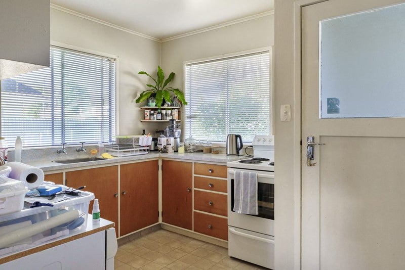 1/203 Gloucester Street, TARADALE, NAPIER - Carousel 2