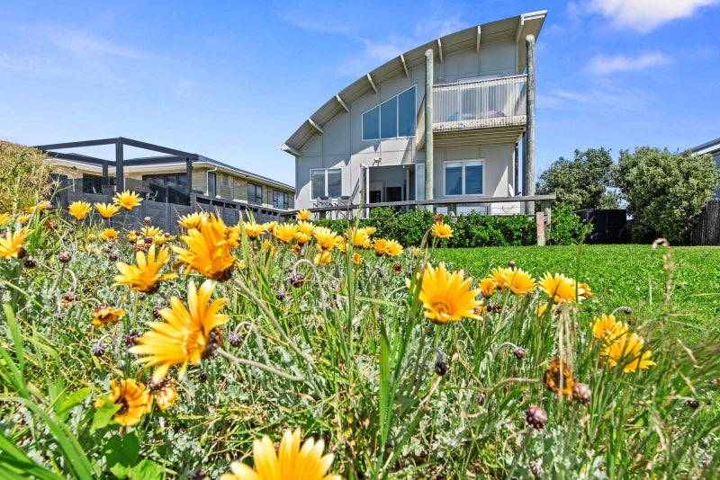 119 Pukehina Parade, Te Puke - Carousel 1