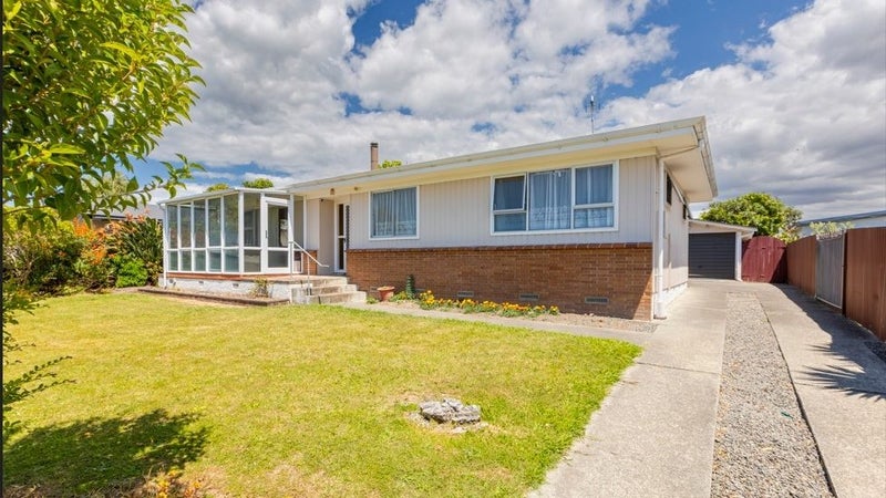 7 Guildford Street, Tamatea, Napier - Carousel 1