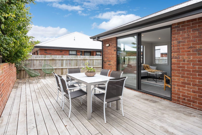 11B Law Street, Caversham, Dunedin - Carousel 2