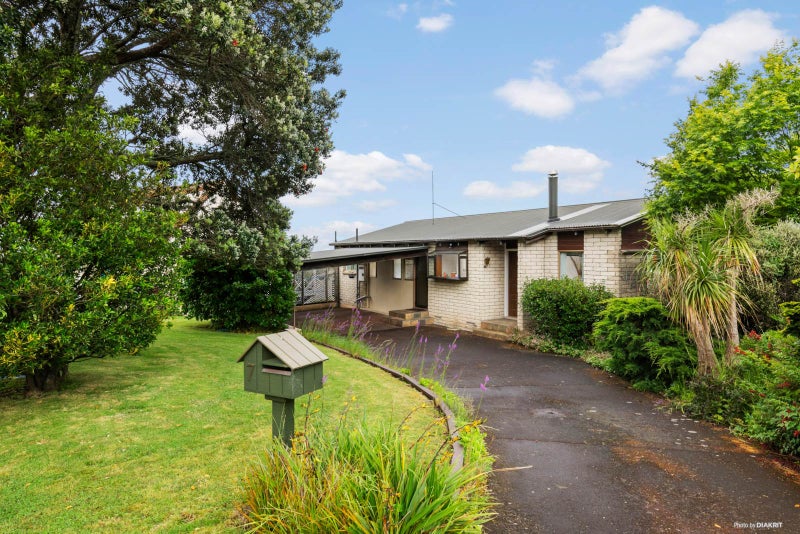 7 Barberton Terrace, Red Hill, Papakura - Carousel 2