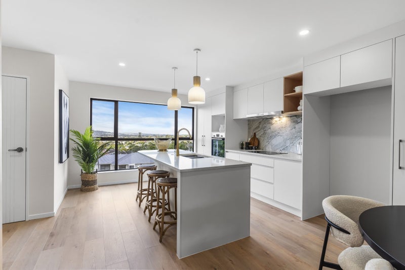 8D Howe Street, Howick, Auckland - Carousel 2