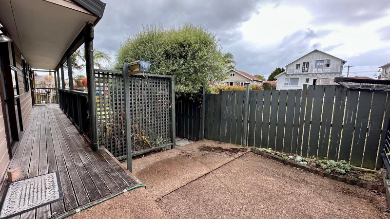 18/20 Radnor Road, Mount Roskill, Auckland - Carousel 16
