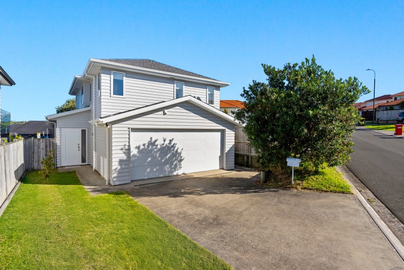 40 Midshipman Court, Gulf Harbour, Whangaparaoa - Carousel 2