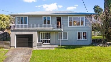 14 Tirimoana Road, Te Atatu South, Auckland - Carousel 1