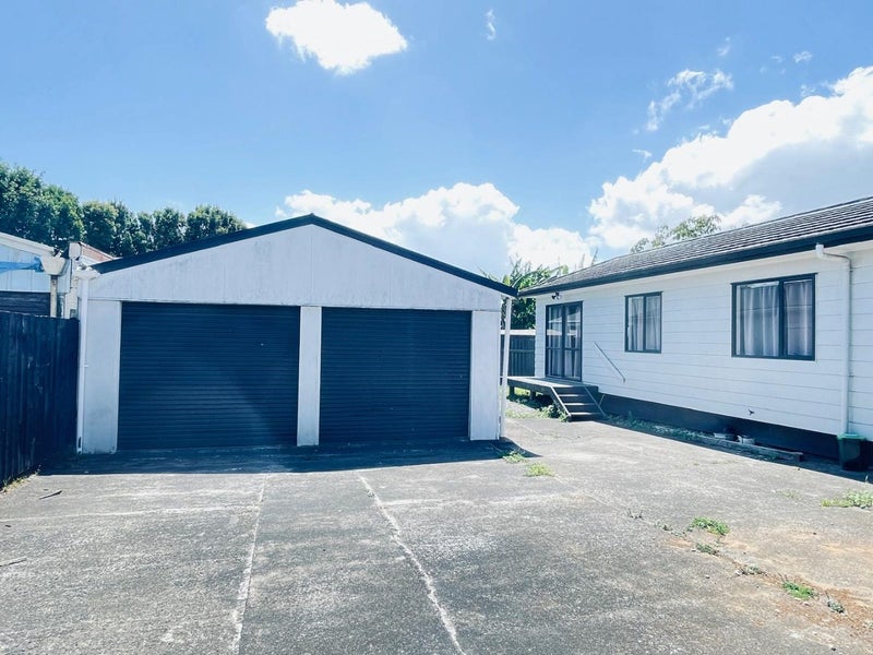 471 Massey Road, Mangere East, Auckland - Carousel 1
