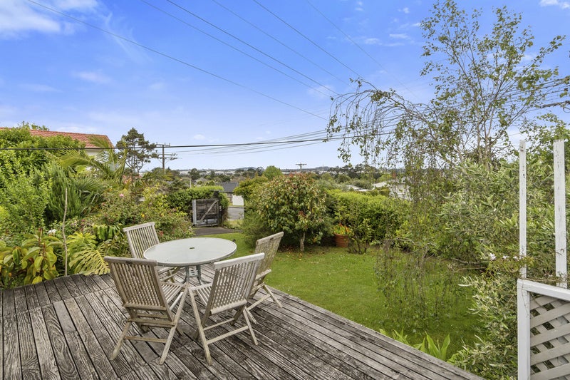 50 Roberts Road, Te Atatu South, Auckland - Carousel 17