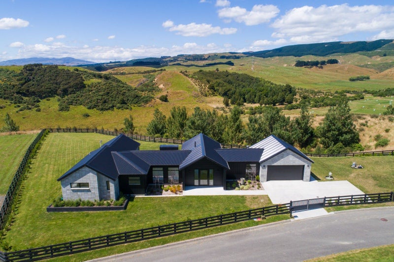 4 Castlebridge Lane, Palmerston North - Carousel 48