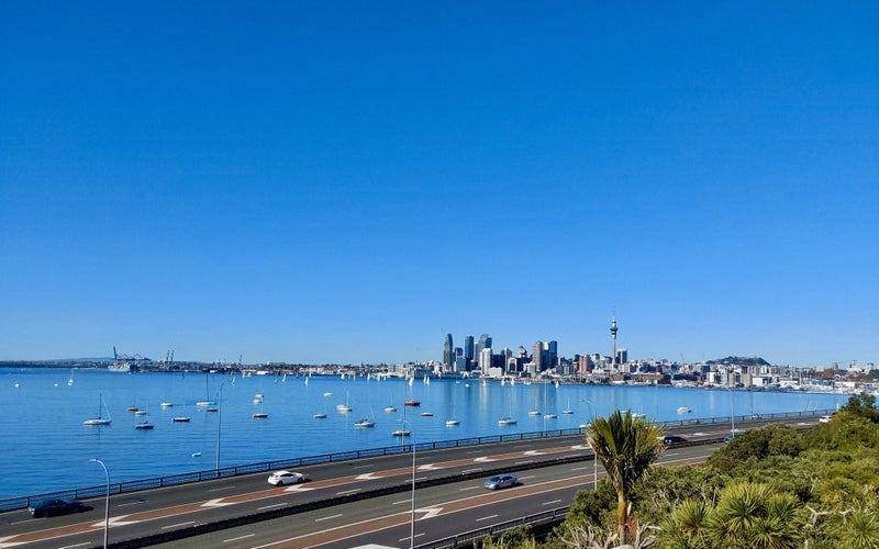 41 Princes Street, Northcote Point, Auckland - Carousel 1