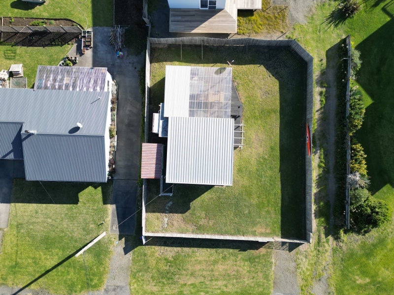 38 Nelson Street, Foxton Beach, Foxton - Carousel 2