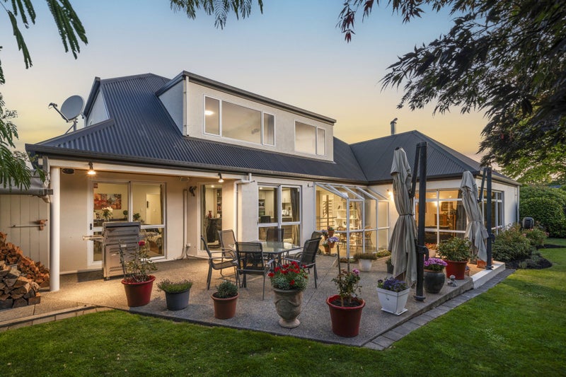 33 Glenburn Place, Avonhead, Christchurch - Carousel 1
