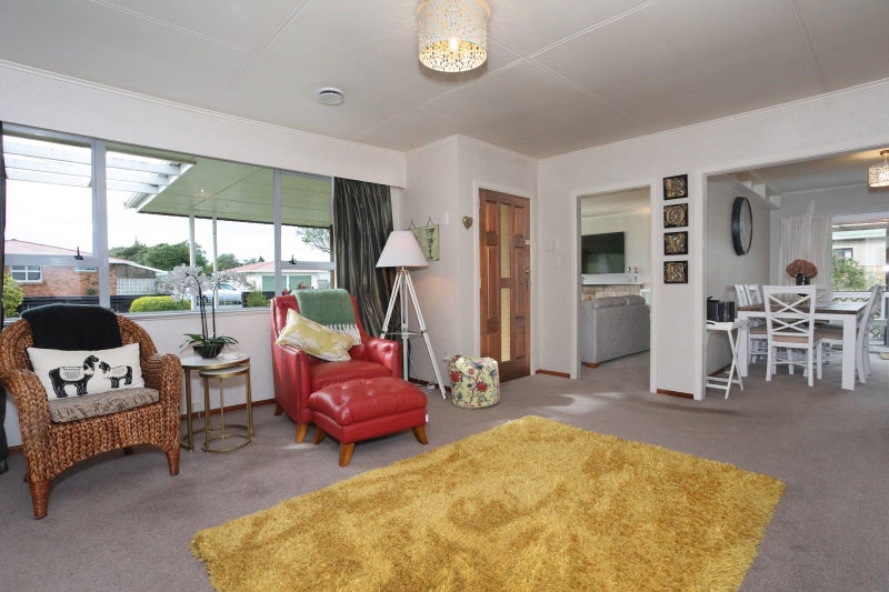 4 Bredins Line, Marton - Carousel 26