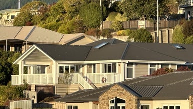 96B Washbourn Drive, Richmond, Richmond - Carousel 1