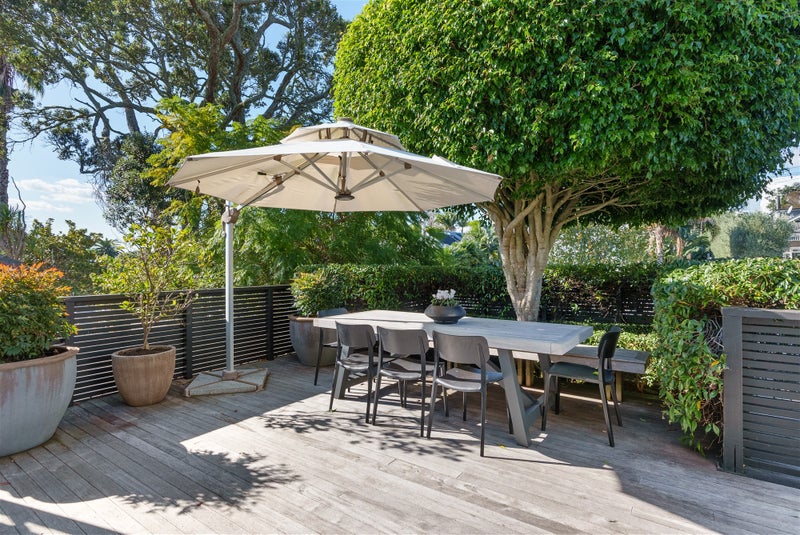 20 Clifton Road, Herne Bay, Auckland - Carousel 2