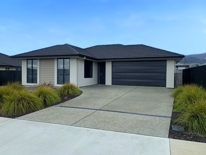 25 Chertsey Street, RICHMOND, Richmond - Carousel 1